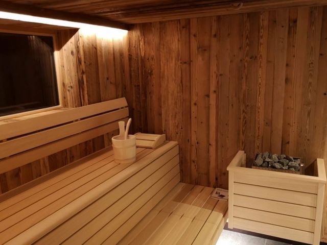 sauna-sinnlehenalm-saalbach-huettenurlaub.jpg